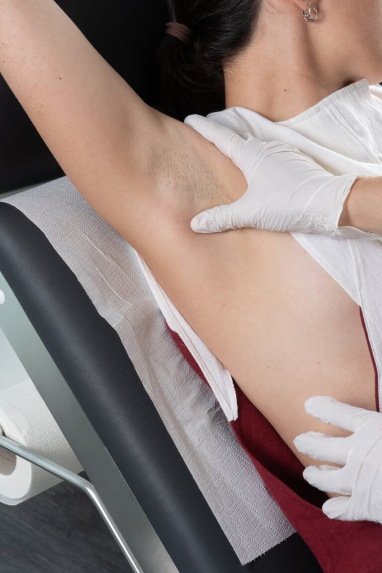 gynecare_ecal_maxhuni_6.jpg__0x1280_q85_subsampling-2